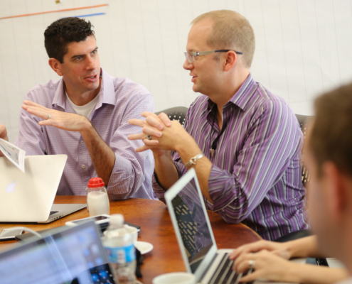 expertise_mako-design-team-meeting-close-up-2.jpg